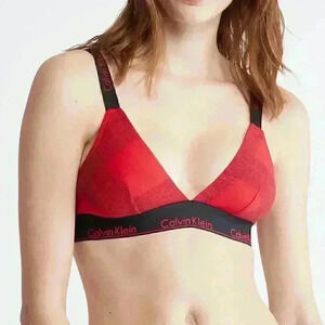 NWT Modern Cotton Crossback
Unlined Bralette Plaid Red Sz M